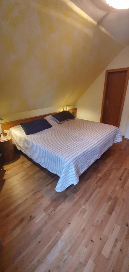 Ferienwohnung Auf Dem Eltenberg Luaran gambar